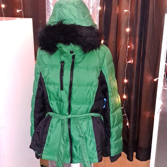 NWT Green w/Black fur Hood Coat SZ XL Perfect for St. PATTY'S DAY - Picture 1 of 5